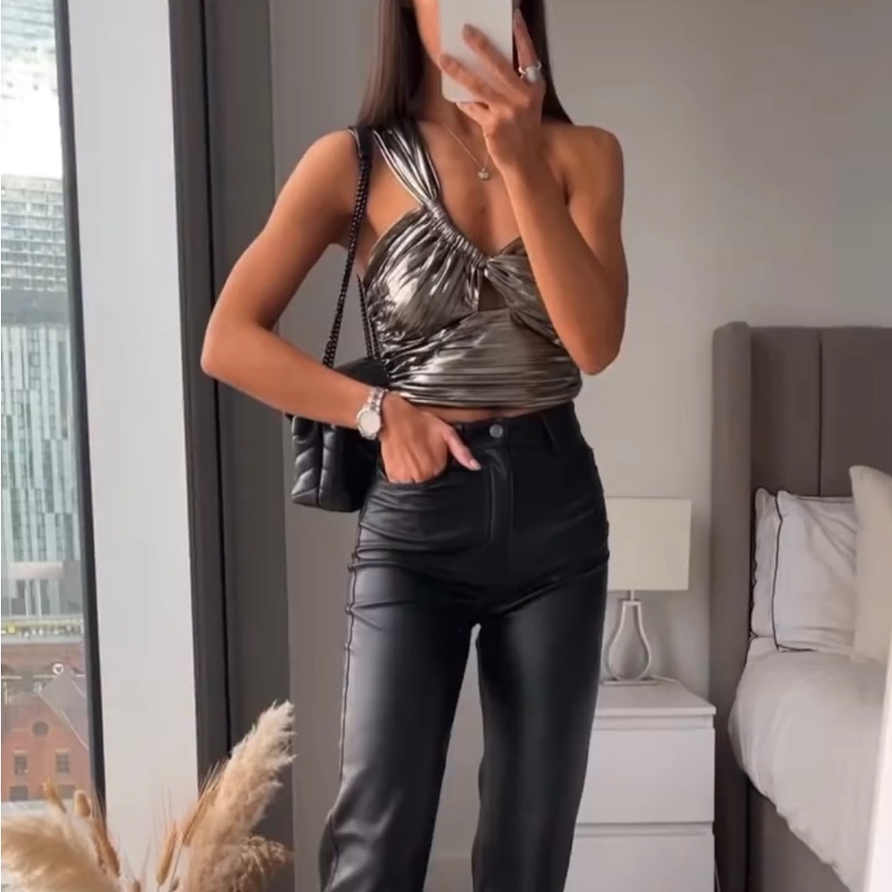 Zara The Rebecca Top Crop One Shoulder Metallic Size M